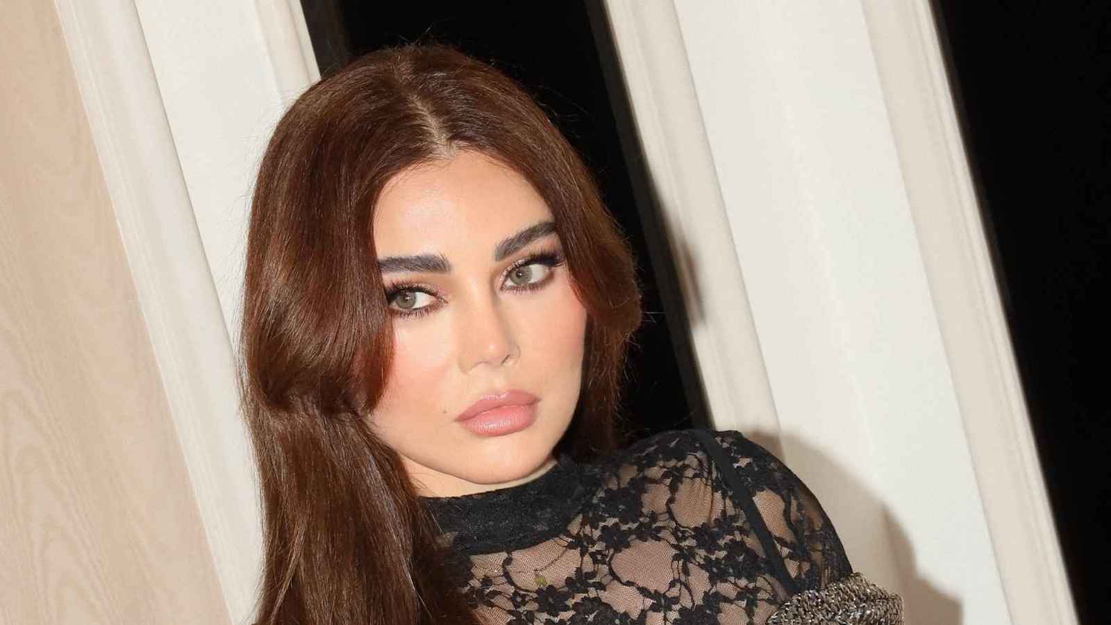 ما حقيقة طلاق أردنية من زوجها بسبب هيفاء وهبي؟