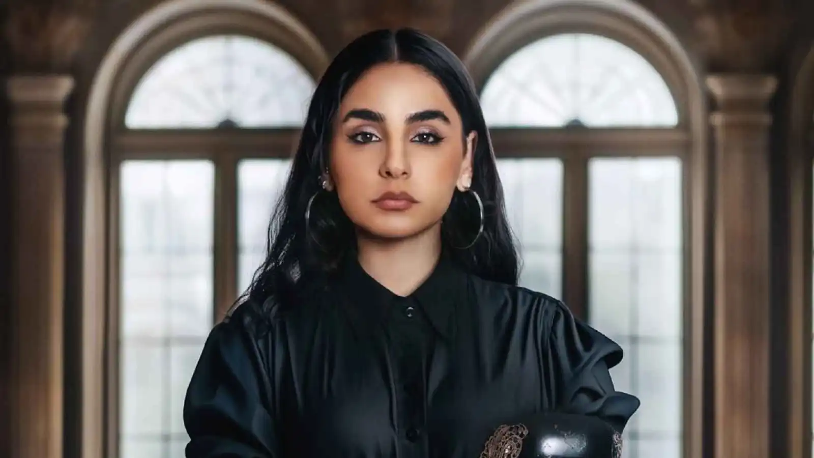 ريمي عقل تدخل القفص الذهبي وتحتفل بزفافها
