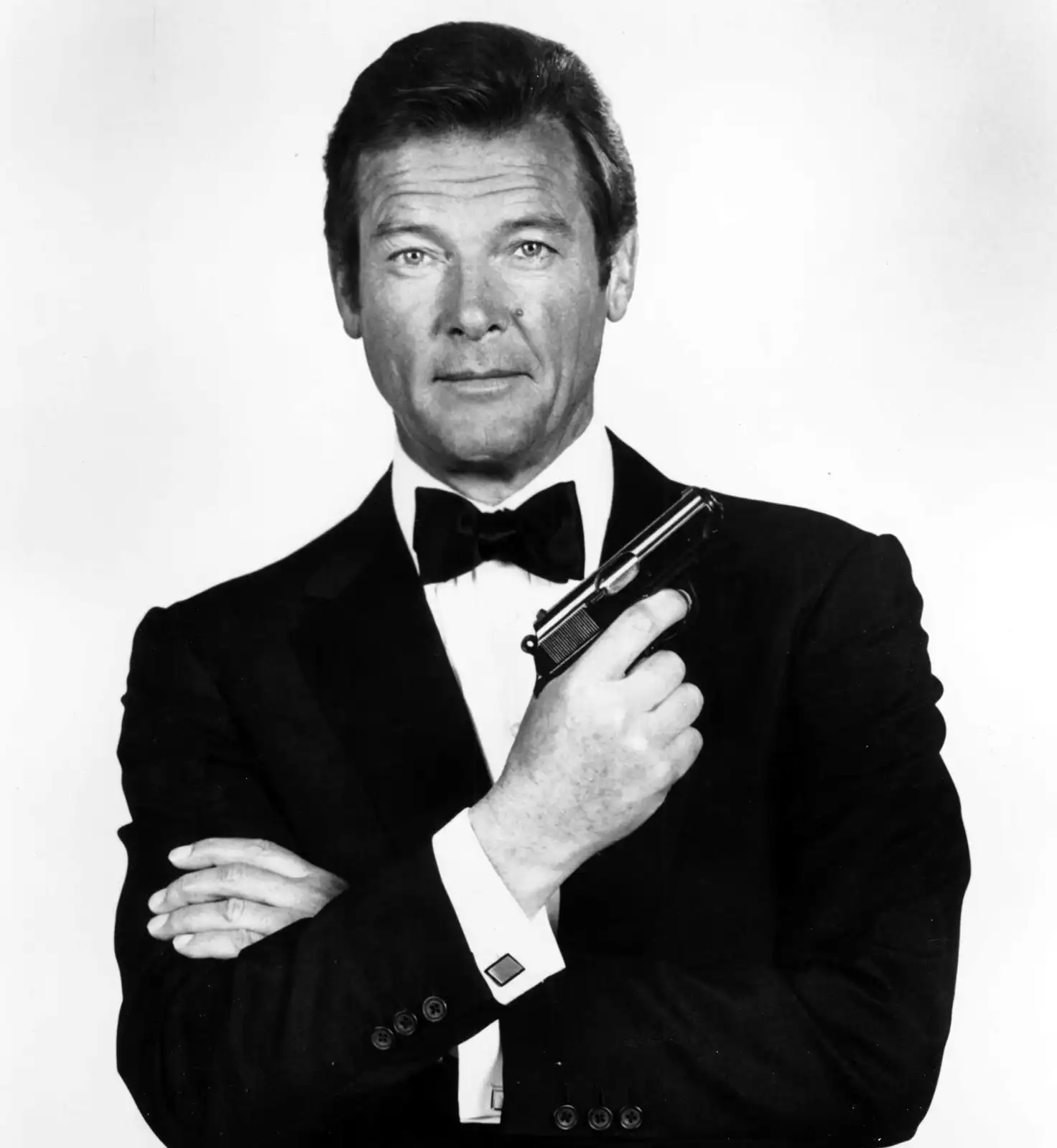 جيمس بوند.. كيف تحولت روايات ضابط متقاعد إلى أشهر سلسلة أفلام جاسوسية؟