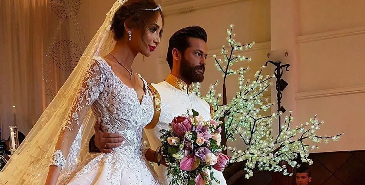 فستان زفاف ملوكي وتحفة فنية لعروسة المصمم اللبناني رامي سلمون