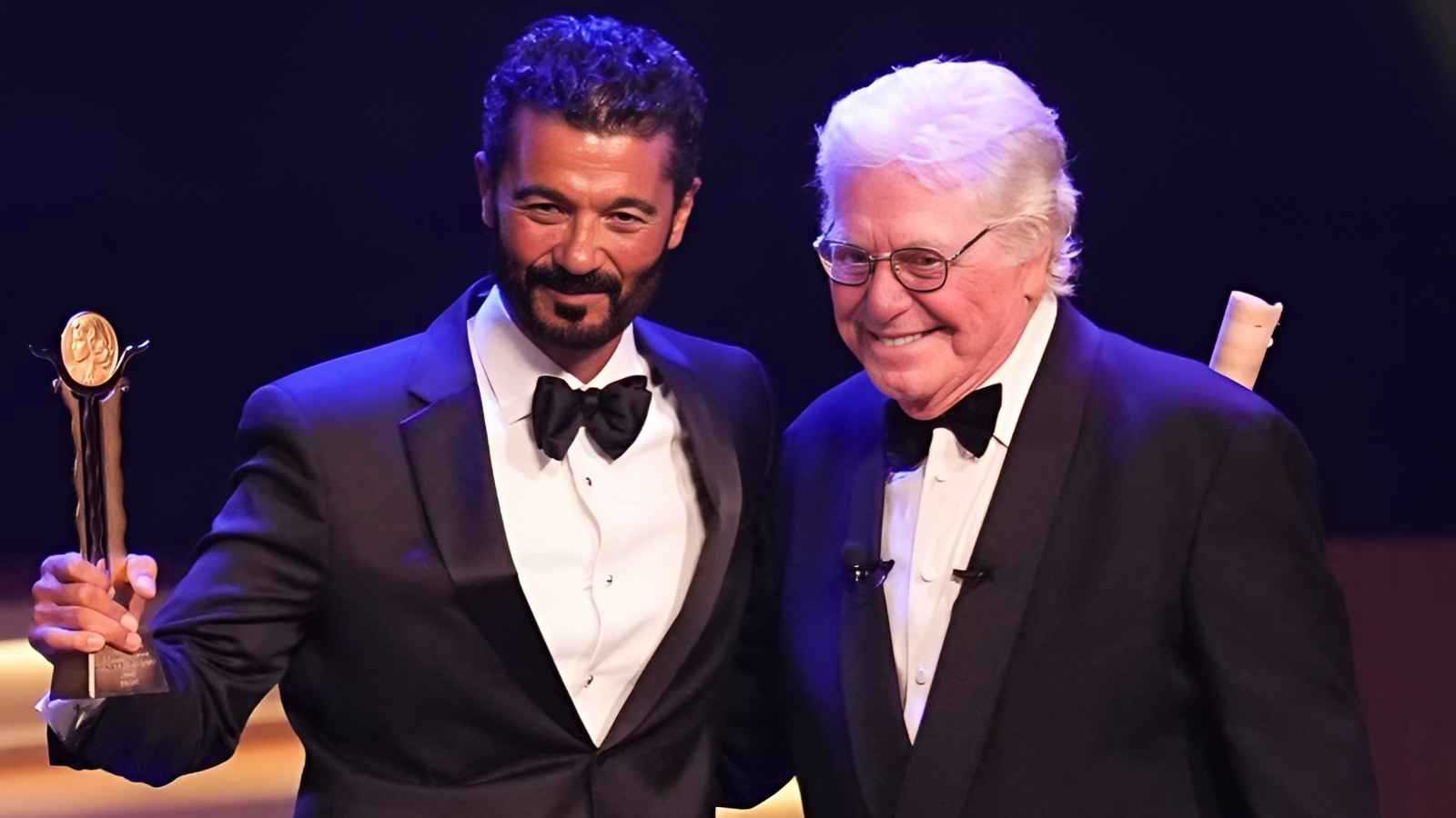 خالد النبوي يقترب من رئاسة مهرجان القاهرة السينمائي (خاص) 