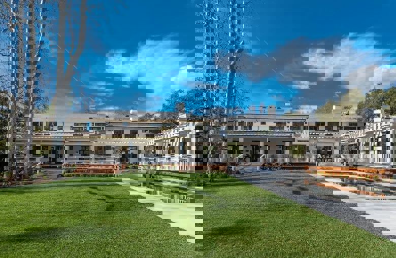 fb998823-f639-4315-b19f-1802fb320460