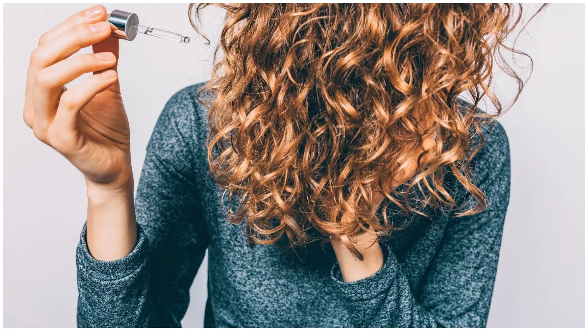 كيف تستخدمين زيت الشوفان للمحافظة على تموجات شعرك؟