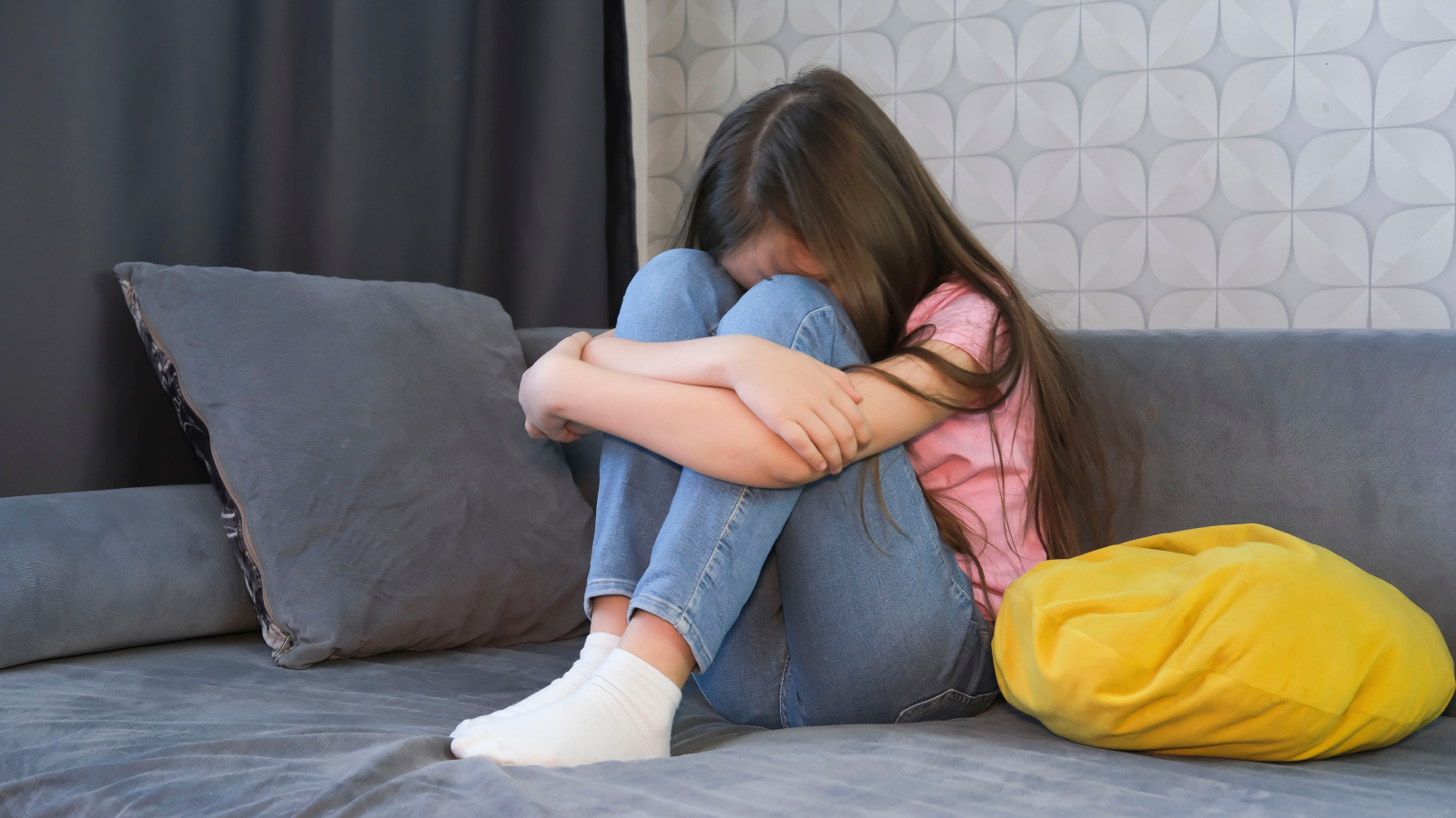 إستراتيجيات فعالة للتعامل مع الطفل الحساس
