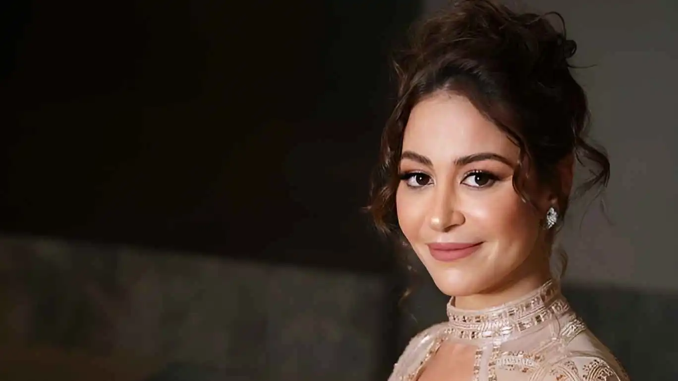 منة شلبي توجه رسالة مؤثرة بعد رحيل والدها