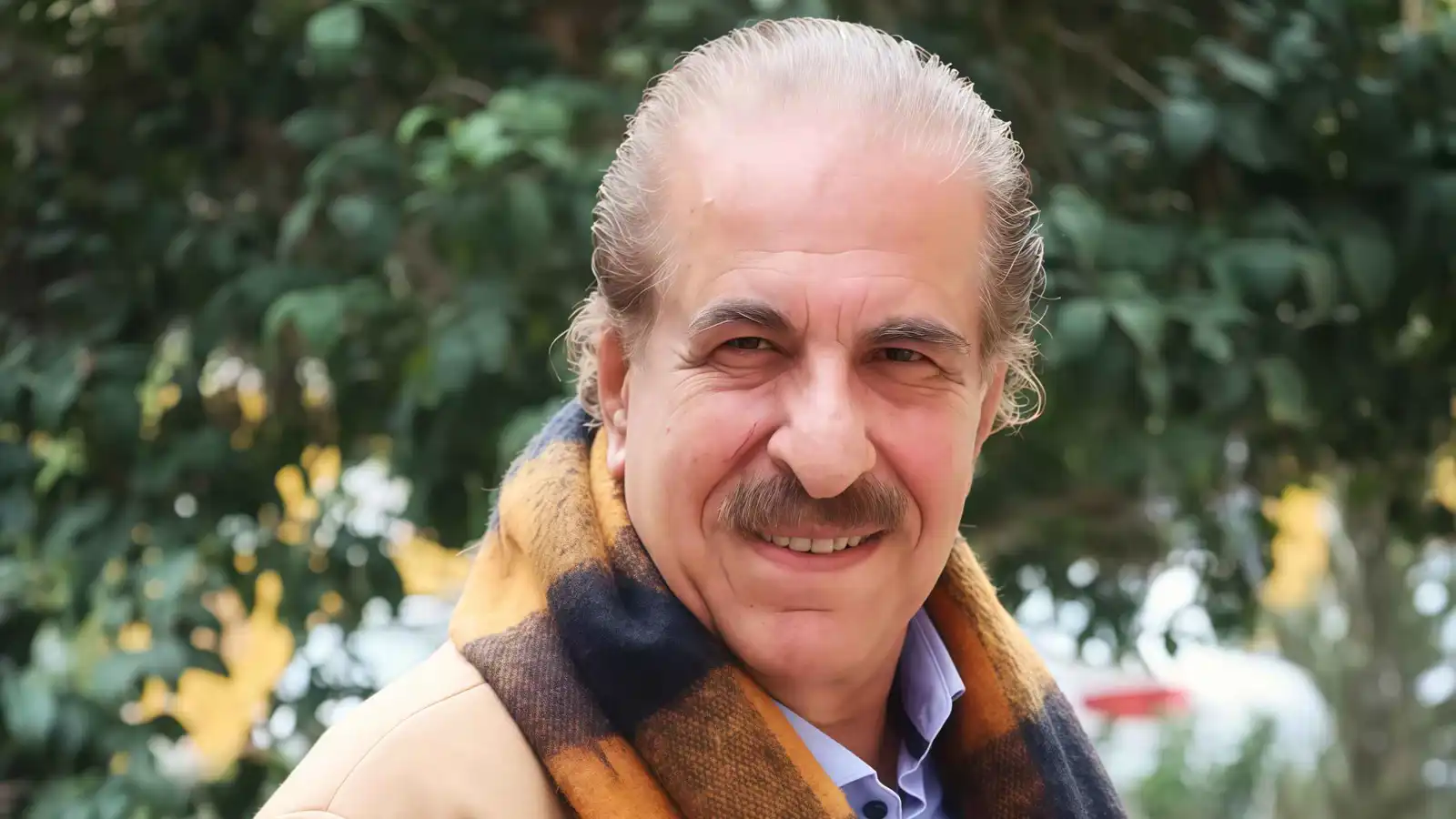 تيسير إدريس يعيش موسماً درامياً مزدوجاً بين "عيلة الملك" و"اليتيم" (خاص)