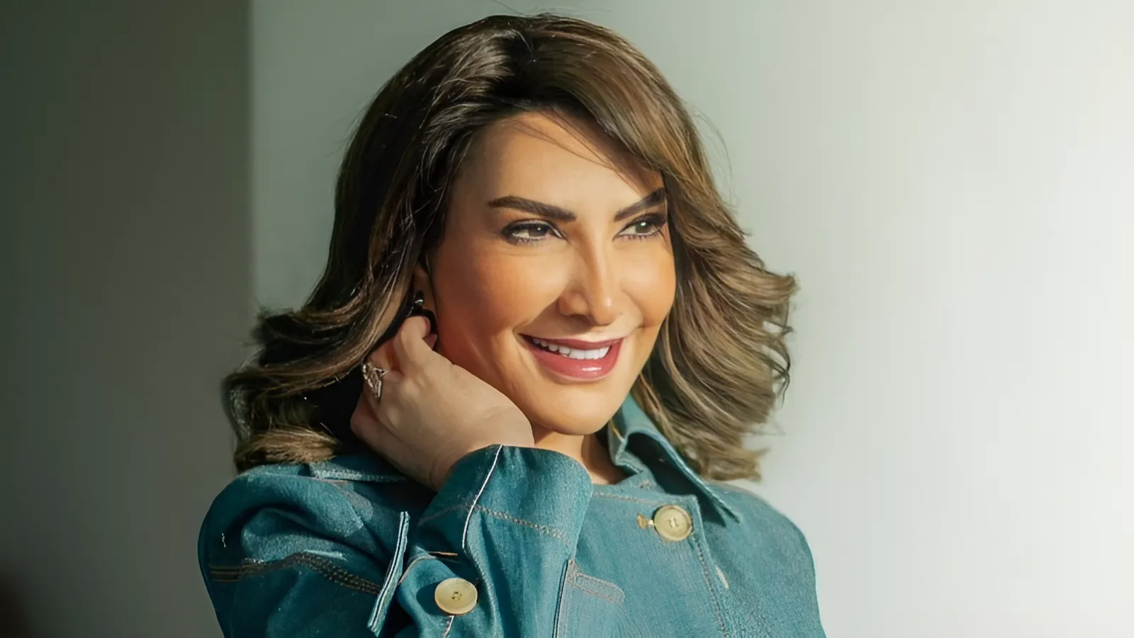 الفنانة هدى حسين بطلة مسرحية "في زين الزمان"