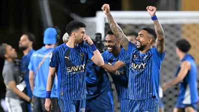 كيف احتفل المشاهير بفوز الهلال على مانشستر سيتي؟