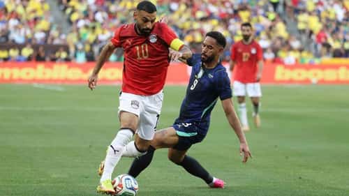 هل يحقق محمد صلاح إنجازاً تاريخياً في عيد ميلاده؟