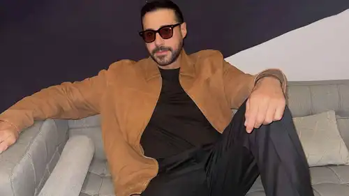 أول ظهور لـ أحمد السعدني مع نجله بعد أيام من زواجه