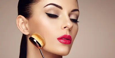 هل تعانين من ظهور الخطوط بعد وضع كريم الأساس؟إليك هذه الخطوة البسيطة!