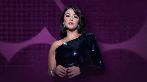 ياسمين عبد العزيز ترد على مزاح مراسل "فوشيا" بفيديو طريف
