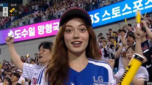 ترند Fan Cam يعيد تقديم المشاهير بطريقة مختلفة