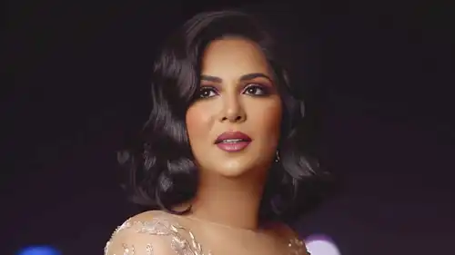 الفنانة نوال