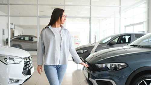 أول خطوة عليكِ القيام بها عند استئجار سيارة