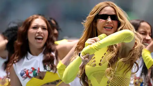 شاكيرا ترد على شائعة البديلة بعد افتتاح كأس العالم 2026