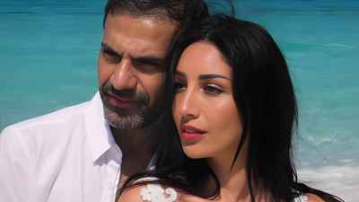 يسرا الجديدي تحتفل بعيد زواجها الأول من أمير طعيمة (فيديو)