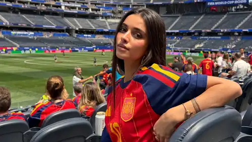 هل لمّحت إينيس غارسيا إلى تلقيها عرض زواج من لامين يامال؟