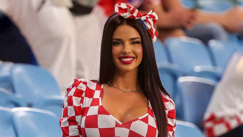 كيف حوّلت 6 نسوة شغفهن بكرة القدم إلى شهرة عالمية؟