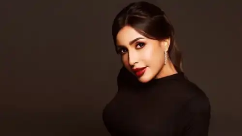 الفنانة جنات