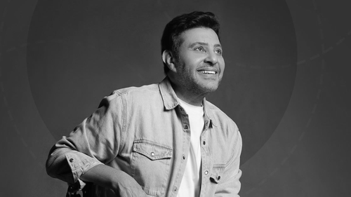 بدء مراسم جنازة الفنان هاني شاكر