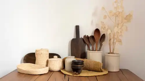 طرق تنظيم المطبخ العصري باستخدام سلال القش الطبيعية