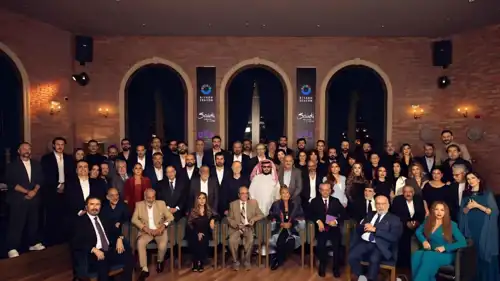 تركي آل الشيخ يجتمع مع نجوم سوريا