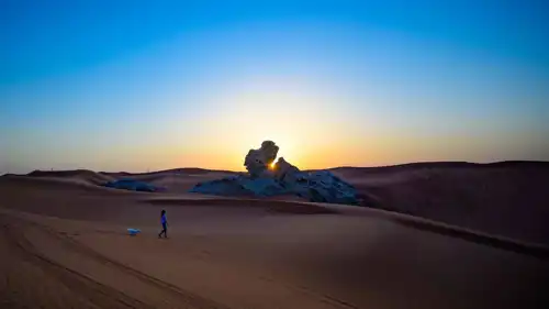 دليل التخييم في صحراء مليحة بالشارقة وأهم الأنشطة