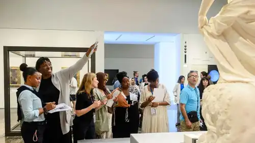 اللوفر أبوظبي يطلق جولة لأبرز المقتنيات الجديدة