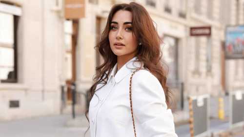 هنا الزاهد توثّق أجواء احتفالها بخطوبة شقيقتها الصغرى نور