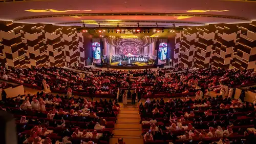 مسرح طلال مداح يعود بفعاليات صيف عسير 2026