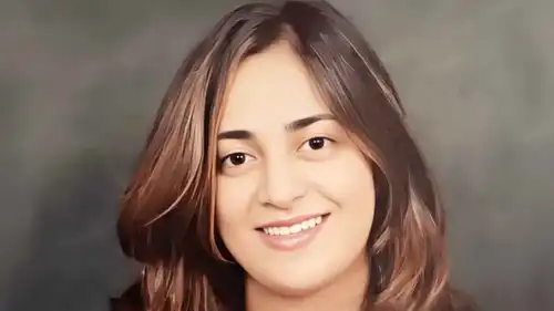 تفاصيل الساعات الأخيرة في حياة ابنة نجلاء فتحي ووصيتها