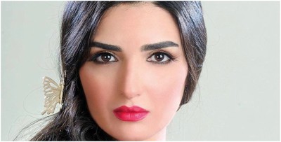 احتجاز ياسمين الجيلاني وابنتها بالمستشفى.. وزوجها يطلب الدعاء!