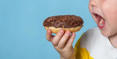 هل يُنصح بإجراء عملية "تكميم المعدة" للأطفال في سن مبكرة؟