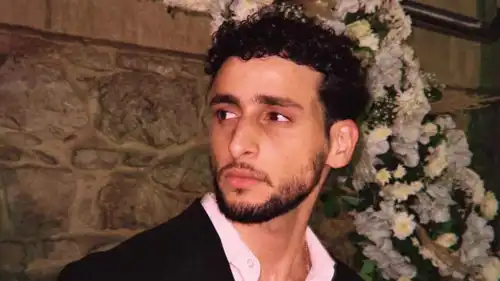 الفنان الشاب ورد عجيب