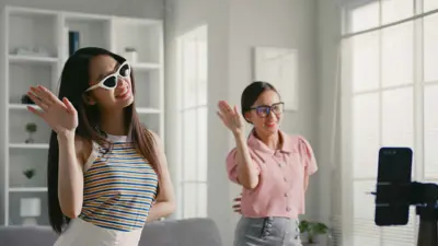 "تيك توك" تفرض قيودًا على فلاتر التجميل لهذه الفئة 