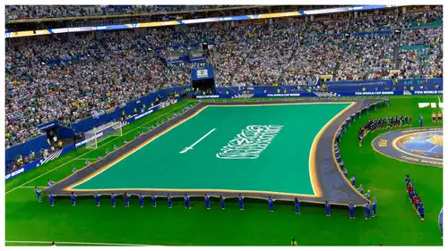 رفع علم السعودية من الأرض في كأس العالم 2026.. ما السبب؟