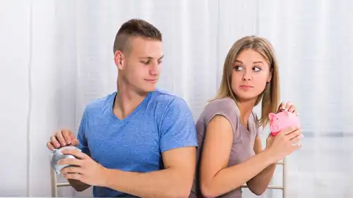 هل تؤثر السرية المالية بين الزوجين في الأمان العاطفي؟