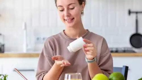 هل يجب تناول المكملات الغذائية أثناء انقطاع الطمث؟