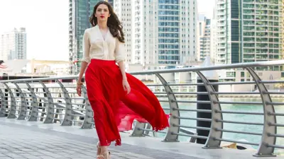 التنورة الطويلة قطعة مريحة في العيد