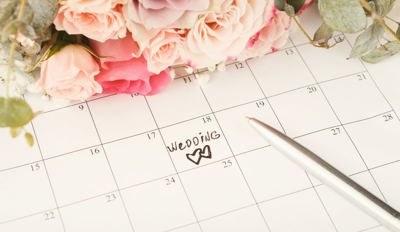 أخطاء شائعة يرتكبها الأزواج عند تحديد موعد الزفاف