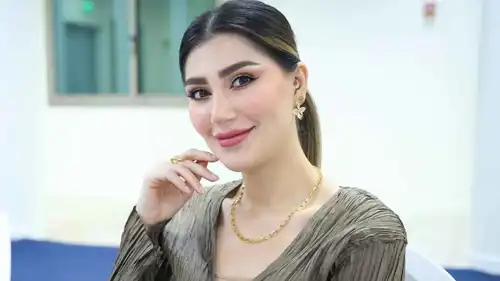 شبنم خان