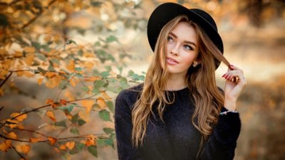 أبرز موديلات القبعات الرائجة هذا الموسم