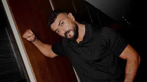 أحمد العوضي يفتح قلبه عن والدته والحب والمنافسة.. ماذا قال؟