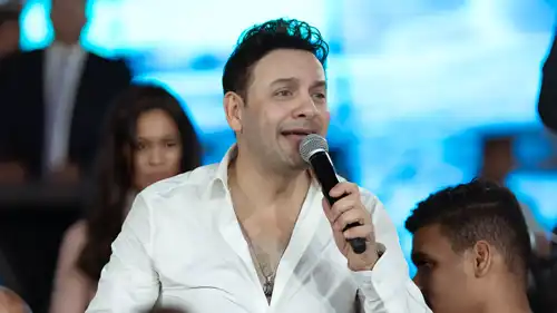 مصطفى قمر