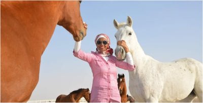 الفارسة السعودية خلود مختار.. هكذا حوّلت الحلم إلى حقيقة!