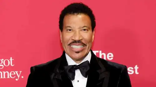 ليونيل ريتشي يكشف سر النجاح ويعود إلى American Idol