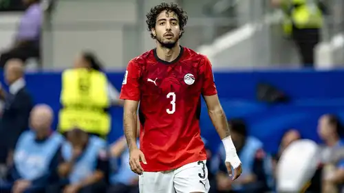 نجوم الفن يساندون محمد هاني بعد مباراة مصر ضد أستراليا