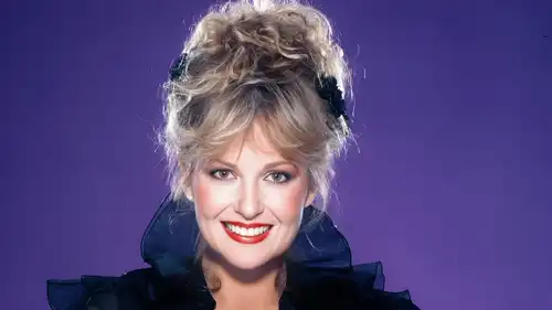 وفاة شيلي فاباريس صاحبة أغنية Johnny Angel الشهيرة