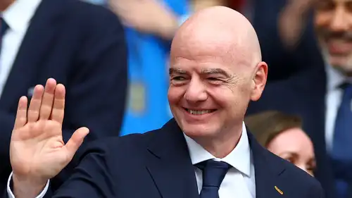 جياني إنفانتينو يتعرض للإحراج في نصف نهائي كأس العالم 2026